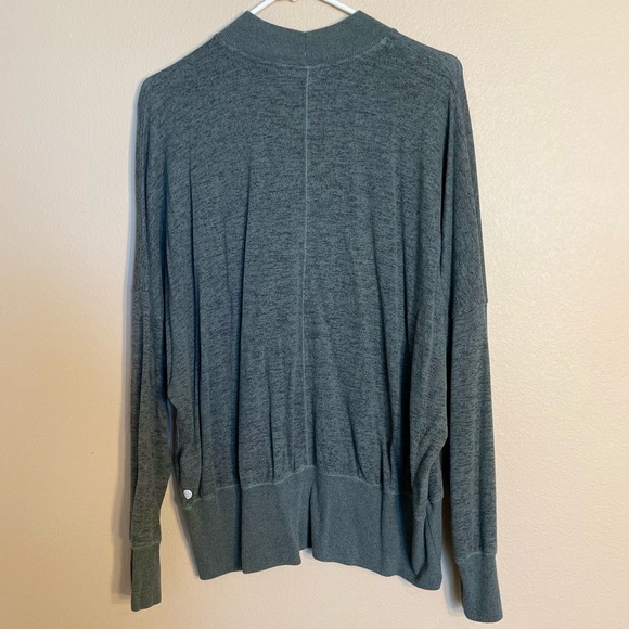 Zella Greenish Gray Mockneck Long Sleeve Top - XL - Picture 2 of 5